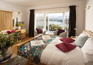 Apartment front double bedroom, en-suite, stunning views